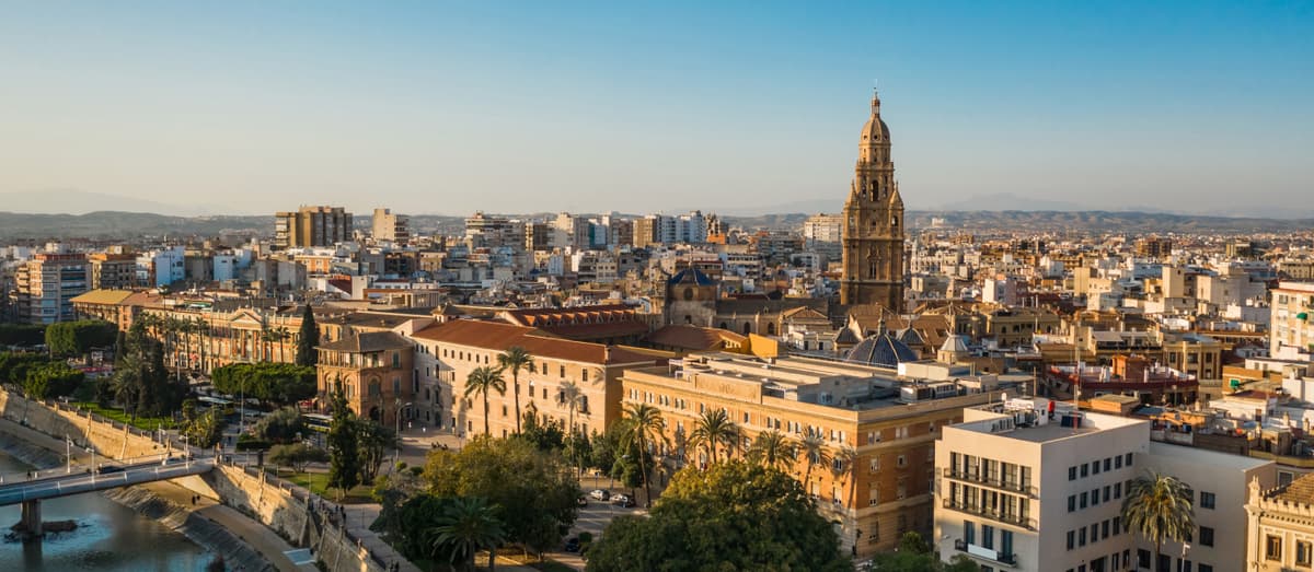 Administradores de Fincas en Murcia: Guía y Directorio 2026