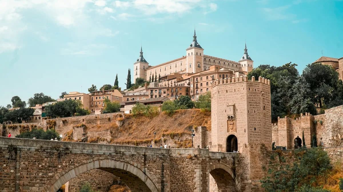 Administradores de Fincas en Toledo: Precios y Guía 2026