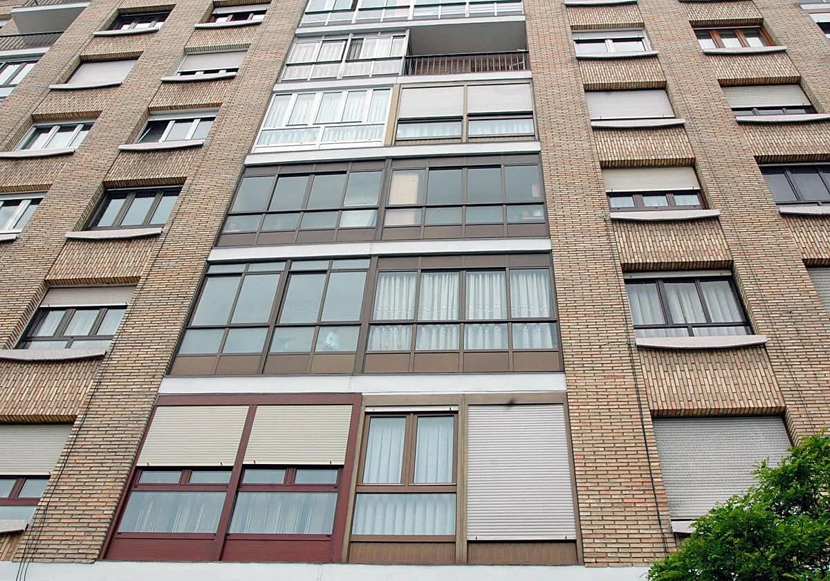Cerramiento de terraza sin permiso: licencia vs autorización