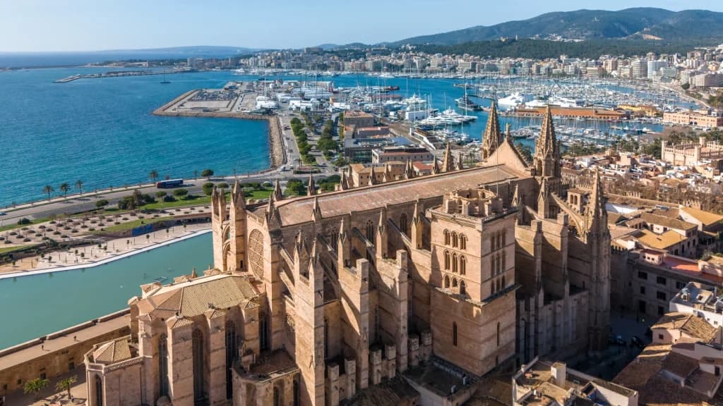 Administradores de Fincas en Palma de Mallorca: Guía 2026